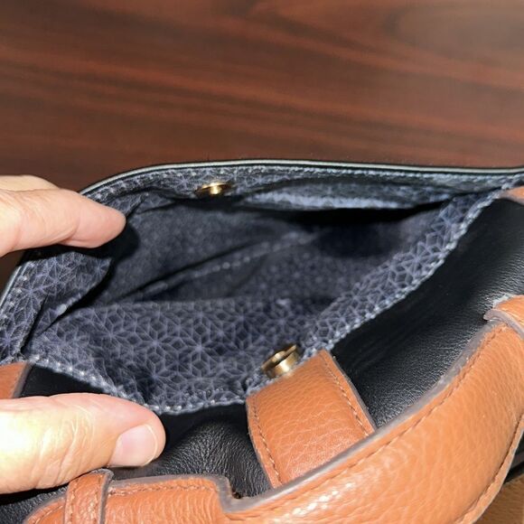 Time and Tru Black Brown Faux Leather Buckle Flap Closure Crossbody Saddle Bag - Picture 8 of 14